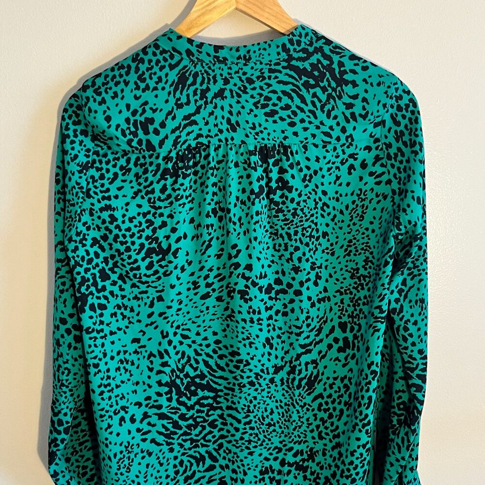Patterned Flowy Blouse - Picture 3 of 4